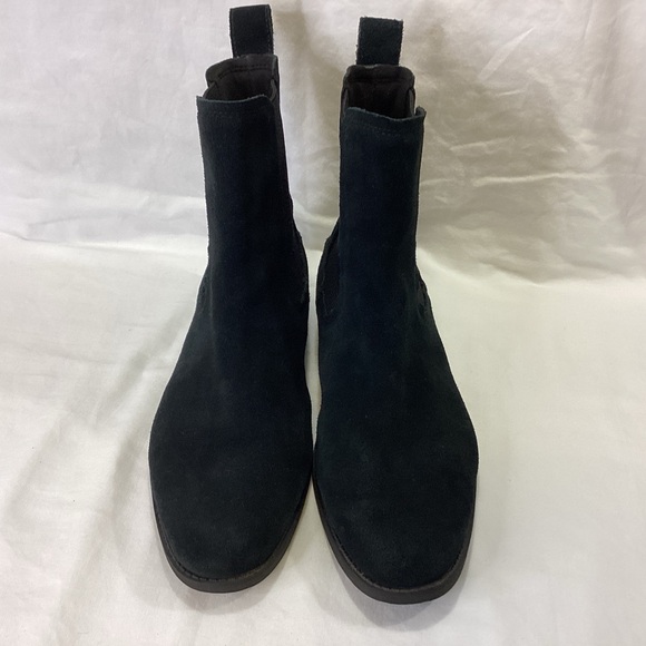 UGG HILLHURST II SZ 8 Black Suede / Knit Ankle Boots so 8 $190 main image 2